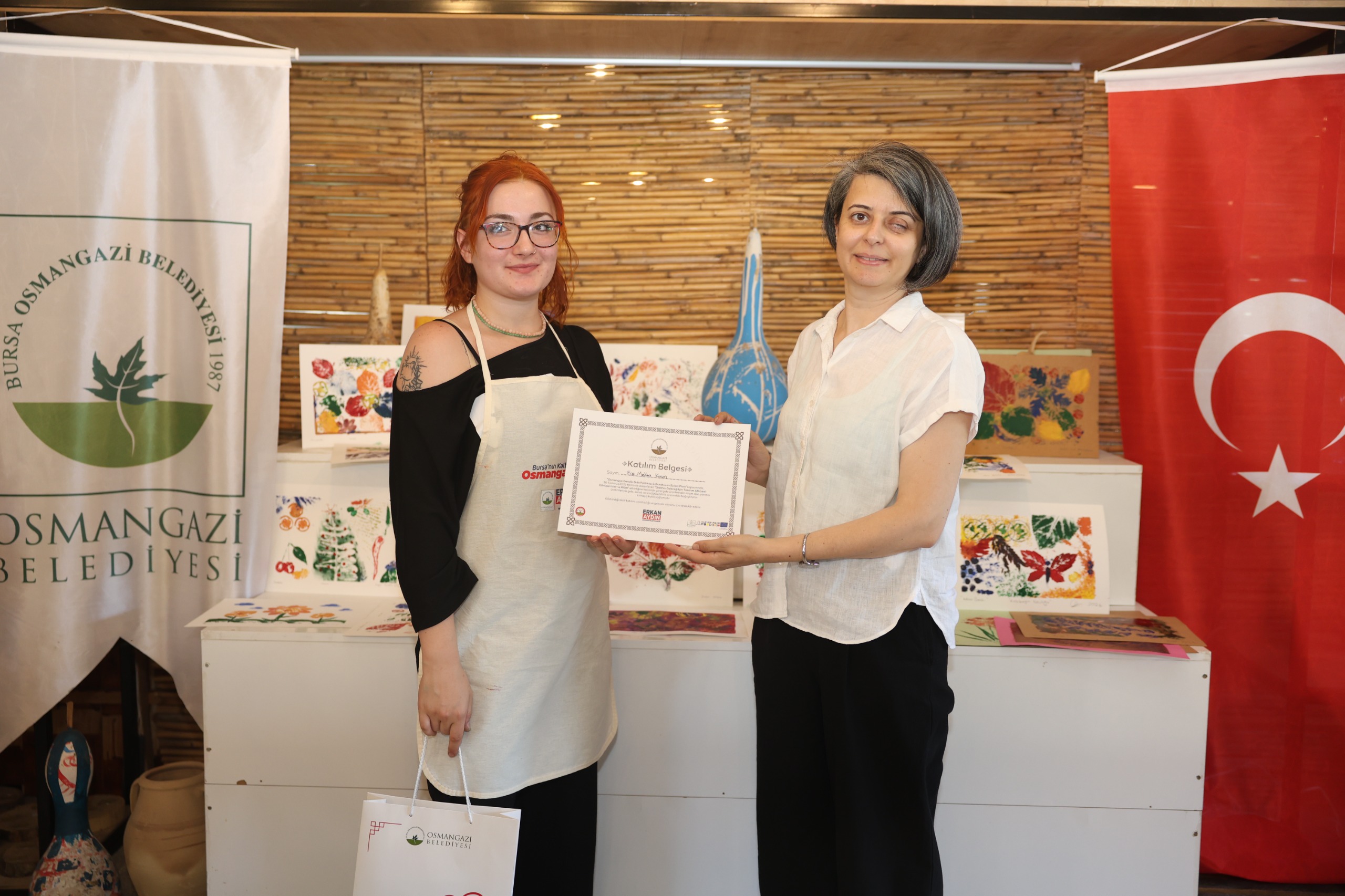 PROF. SEZİN TÜRK KAYA’DAN GIDA VE SANATI BULUŞTURAN TASARIM ATÖLYESİ